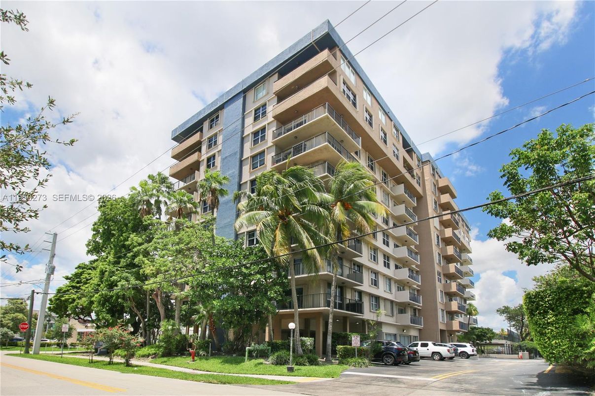 Exterior, Facade, Condo Building