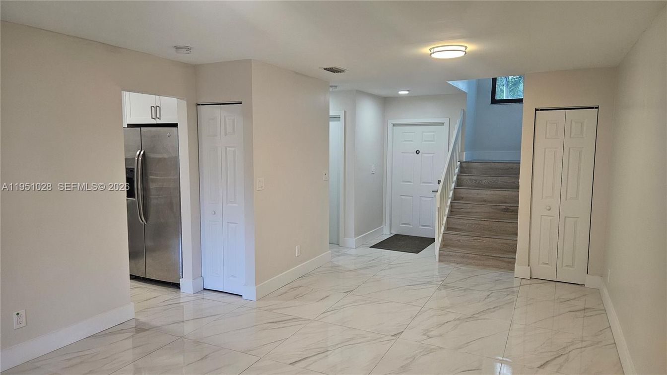 Interior, Kitchen, Marble, Stainless Steel Appliances, Washer