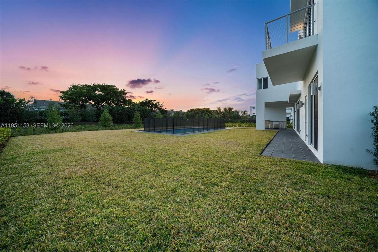 Backyard, Exterior, Pool