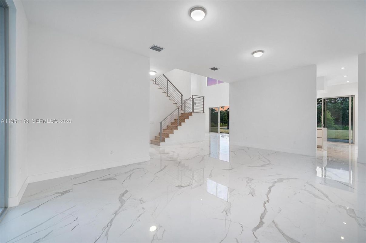 Empty room, Interior, Marble, Recessed Lighting