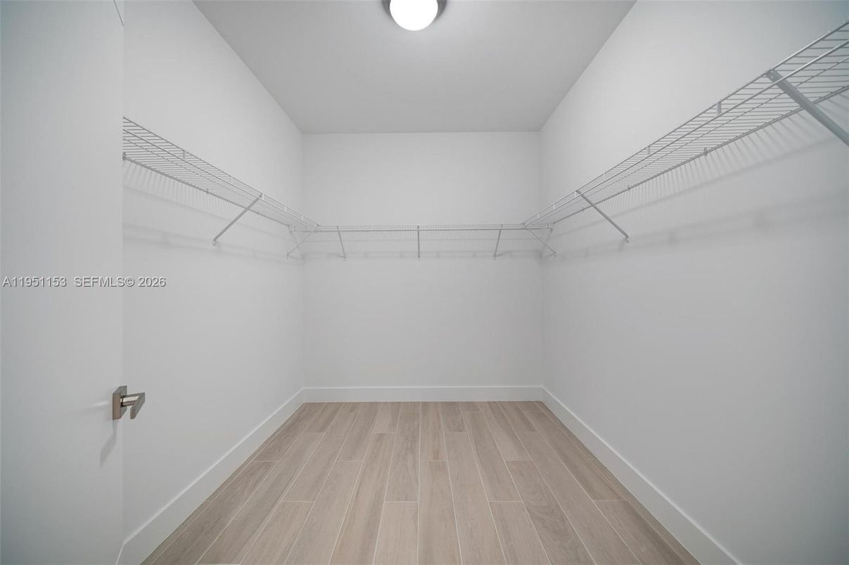 Interior, Walk-in Closets, Wood Texture Flooring