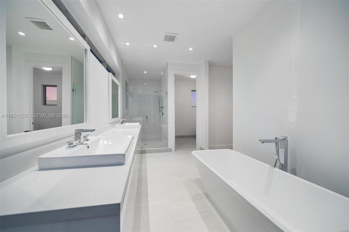Bathroom, Dual Sink Vanities, Free Standing Baths, Glass Shower, Interior, Recessed Lighting