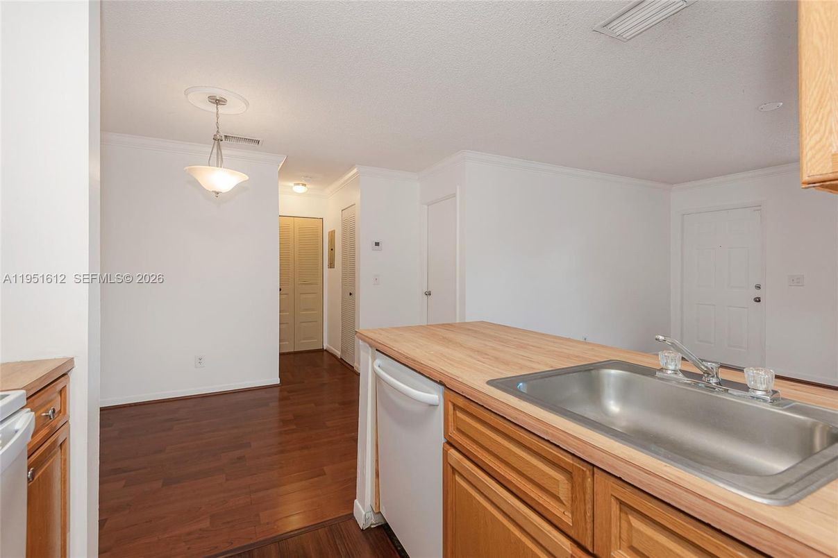 Interior, Kitchen, Pendant Lights, Wood Texture Flooring
