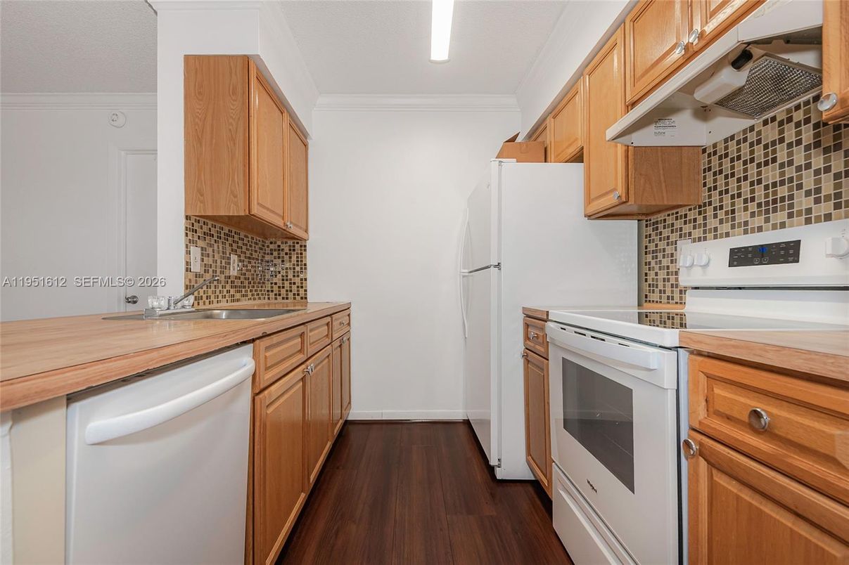 Interior, Kitchen, Wood Texture Flooring