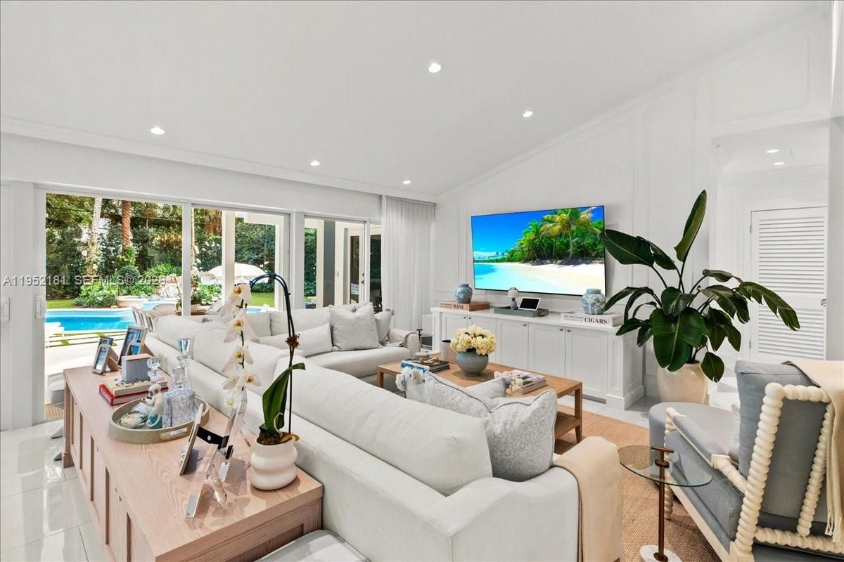 Interior, Living room, Recessed Lighting