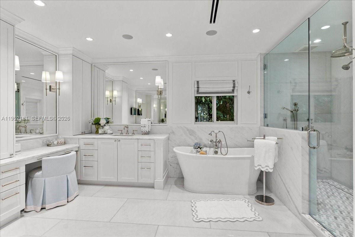 Bathroom, Dual Sink Vanities, Free Standing Baths, Glass Shower, Interior, Recessed Lighting