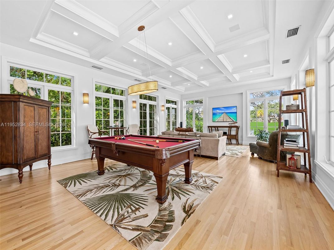 Billiard Table, Game Room, Interior, Living room, Pendant Lights, Recessed Lighting, Wood Texture Flooring