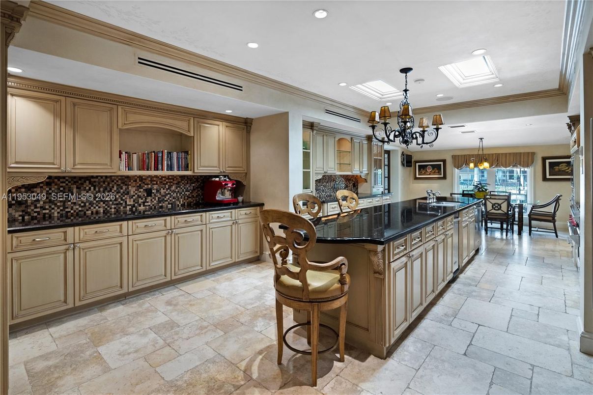 Chandelier, Dining room, Interior, Kitchen, Pendant Lights, Recessed Lighting