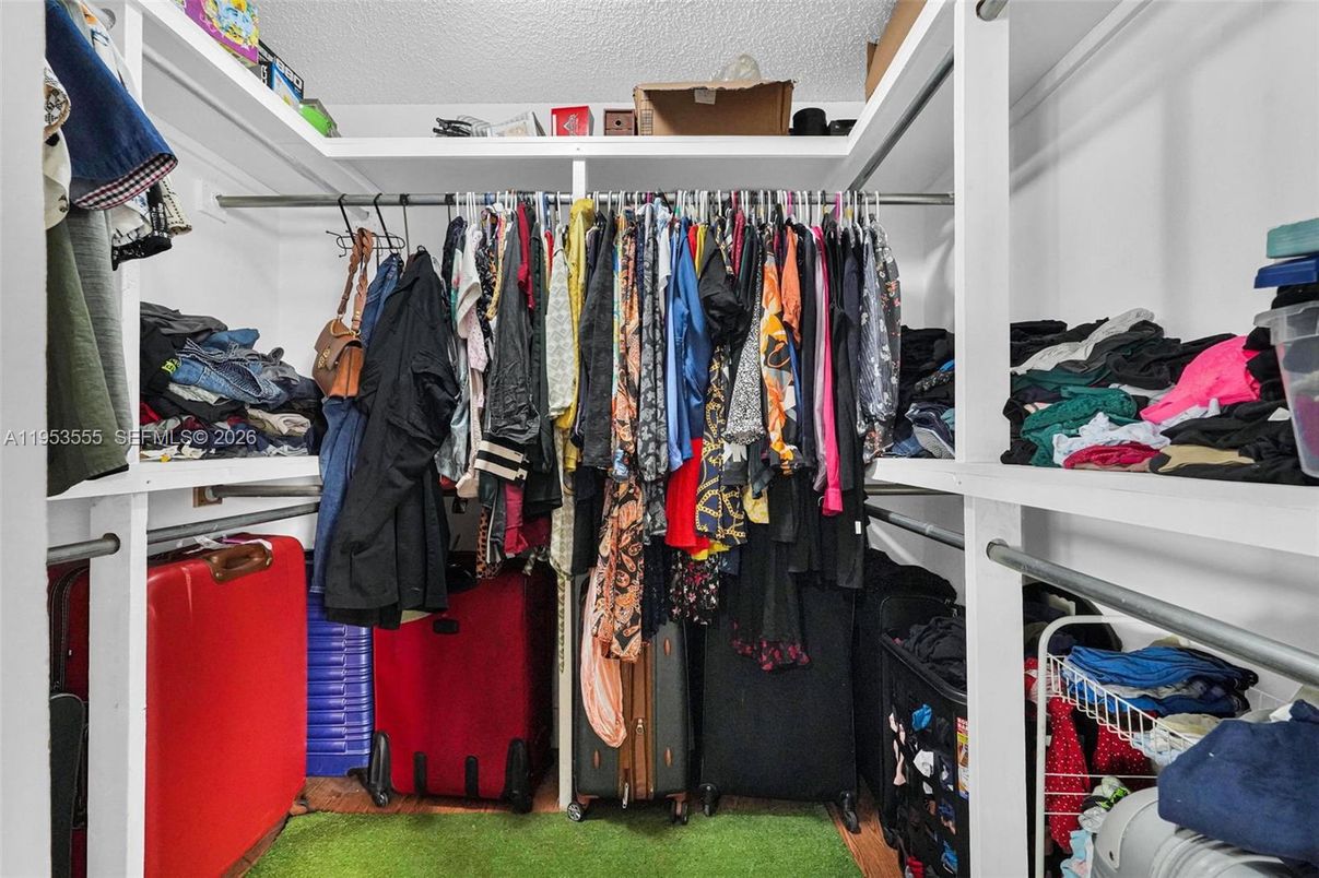 Interior, Walk-in Closets