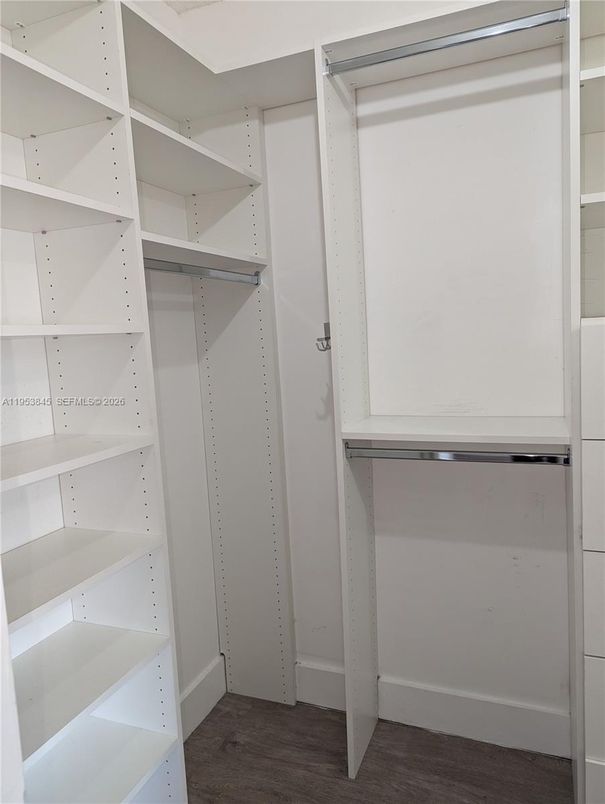 Interior, Walk-in Closets, Wood Texture Flooring