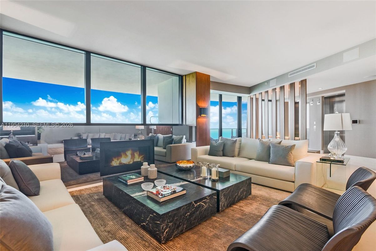 Fireplace, Interior, Living room, Water