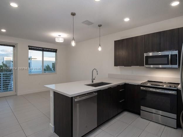 Interior, Kitchen, Pendant Lights, Recessed Lighting, Stainless Steel Appliances, Water