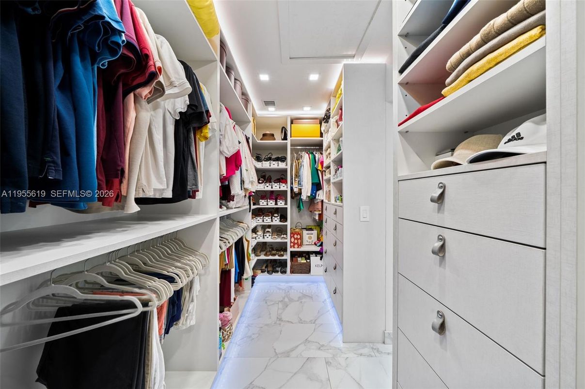 Interior, Marble, Recessed Lighting, Walk-in Closets