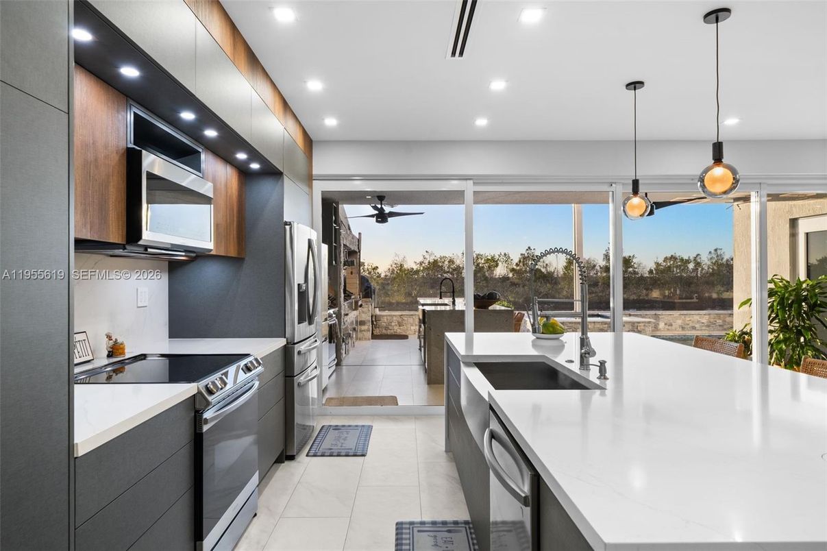 Interior, Kitchen, Pendant Lights, Recessed Lighting