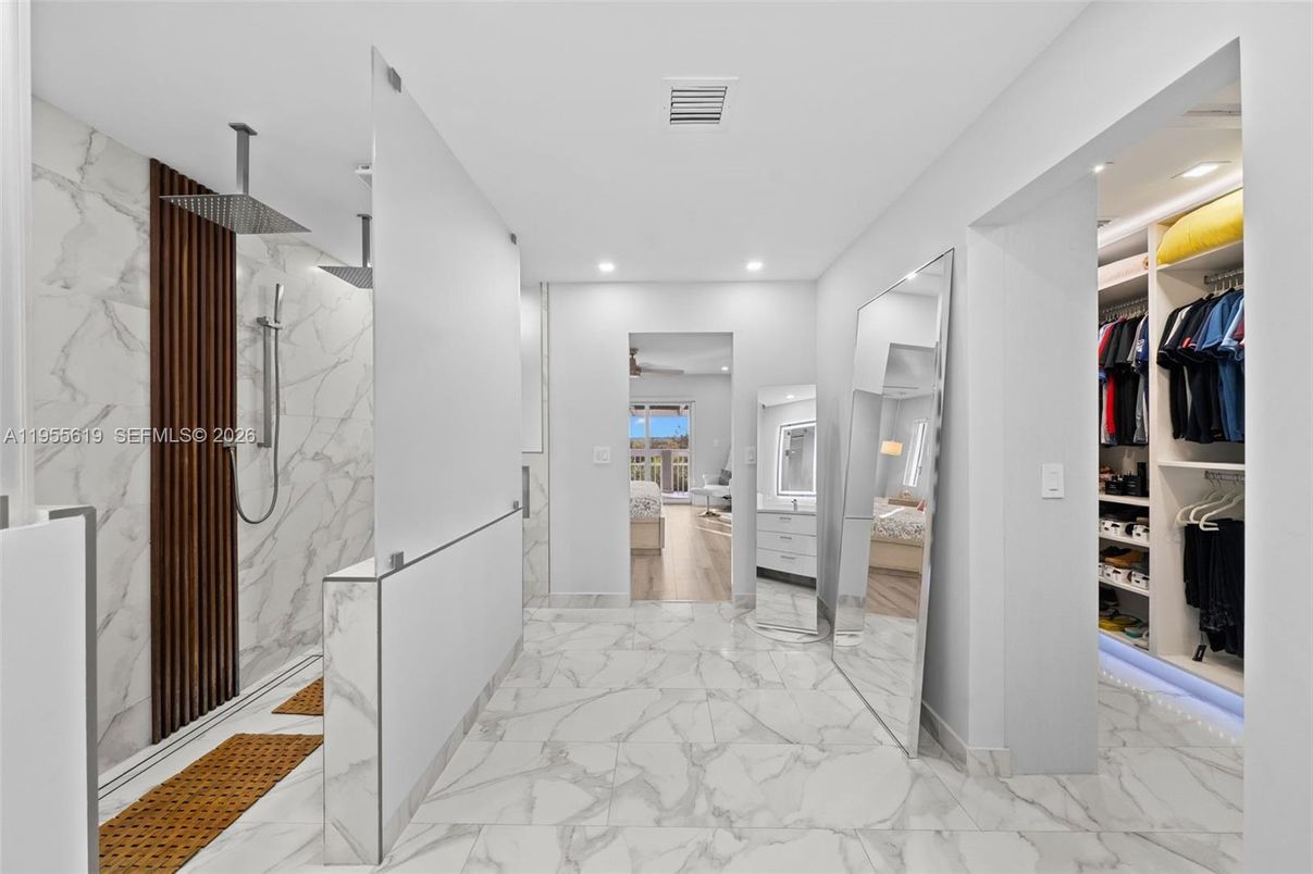 Bathroom, Interior, Marble, Marble Walls, Recessed Lighting, Walk-in Closets