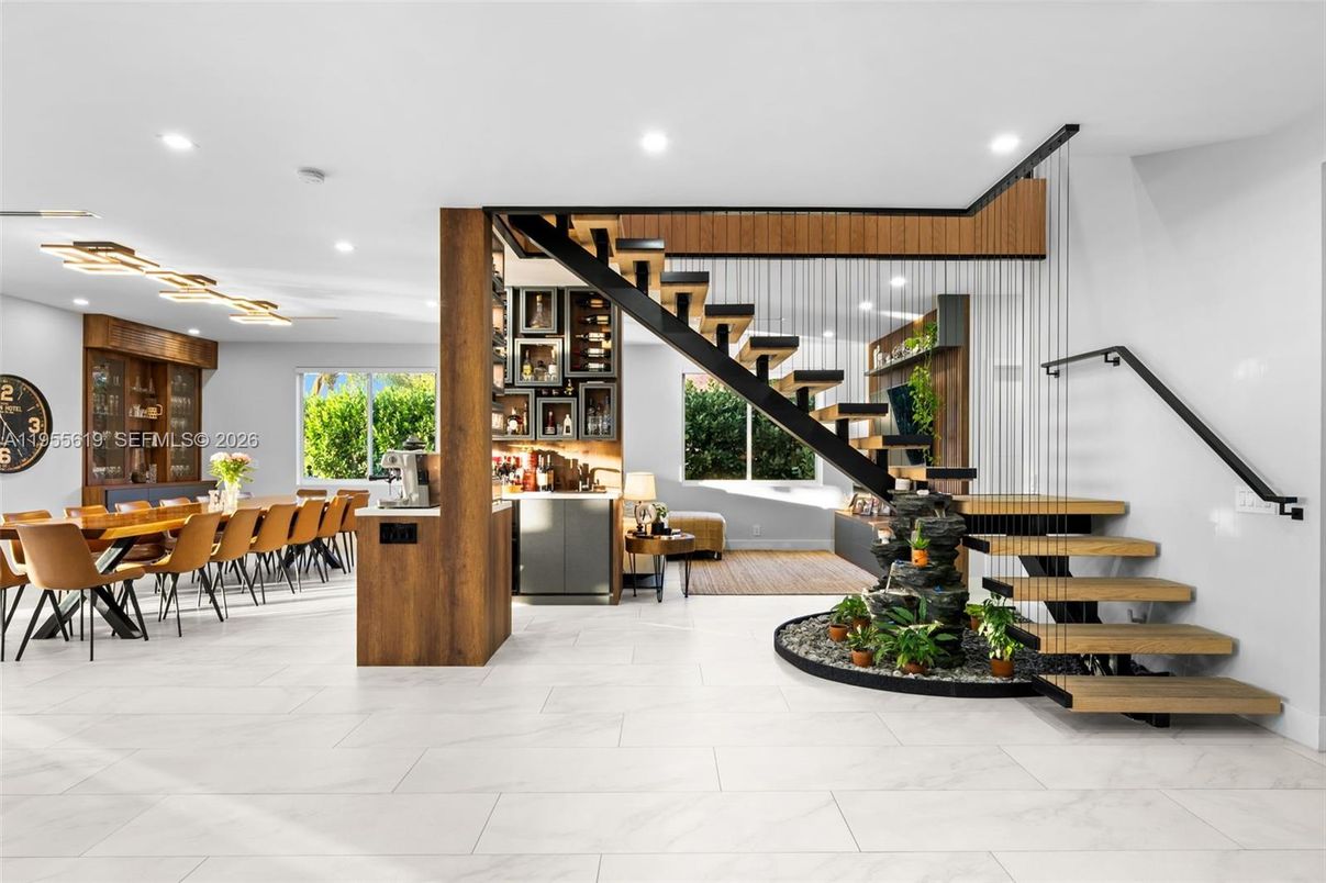 Dining room, Interior, Marble, Recessed Lighting