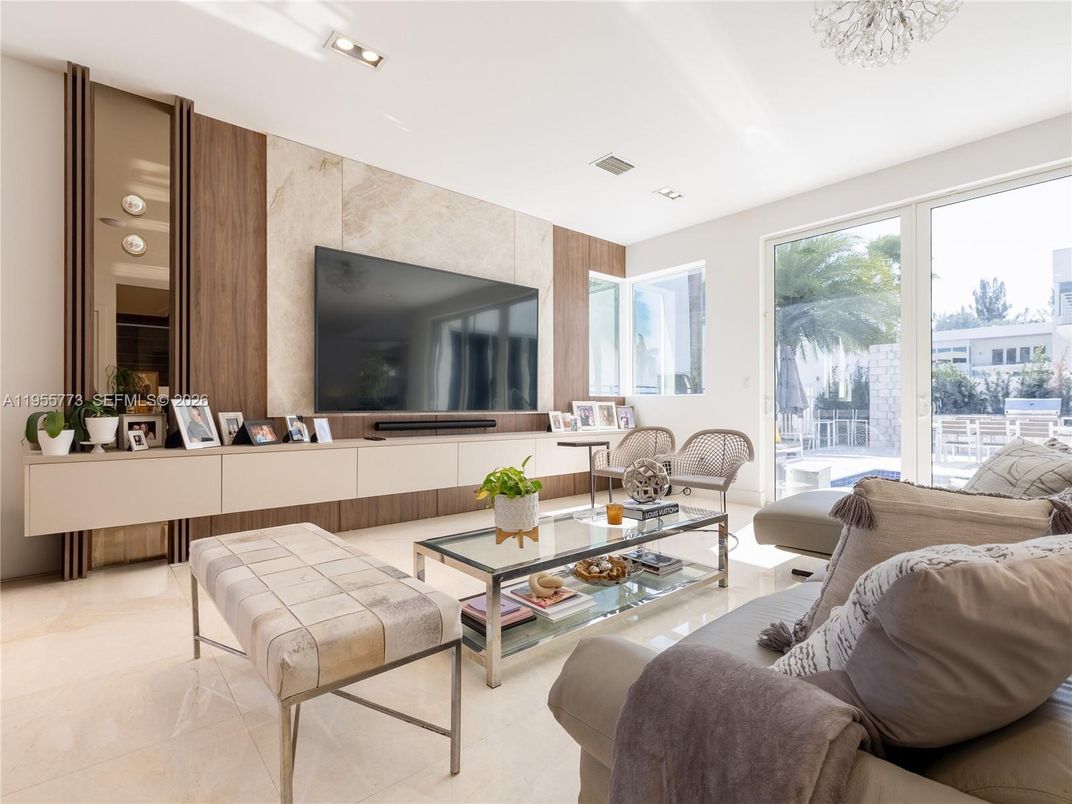 Interior, Living room, Recessed Lighting