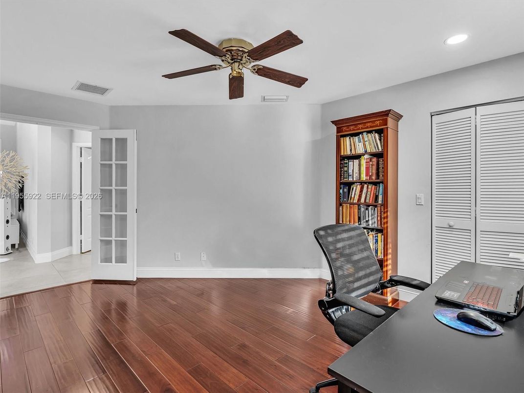 Home Office, Interior, Recessed Lighting, Wood Texture Flooring