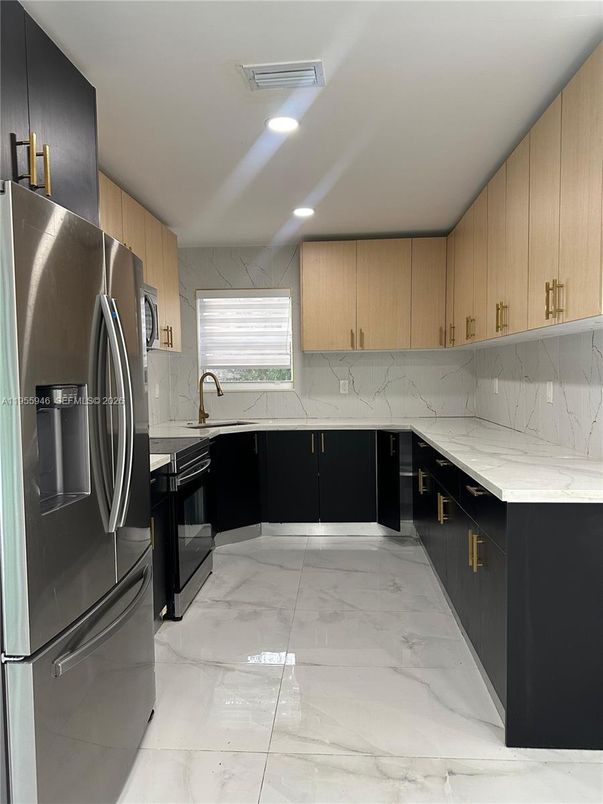 Interior, Kitchen, Marble, Marble Walls, Recessed Lighting