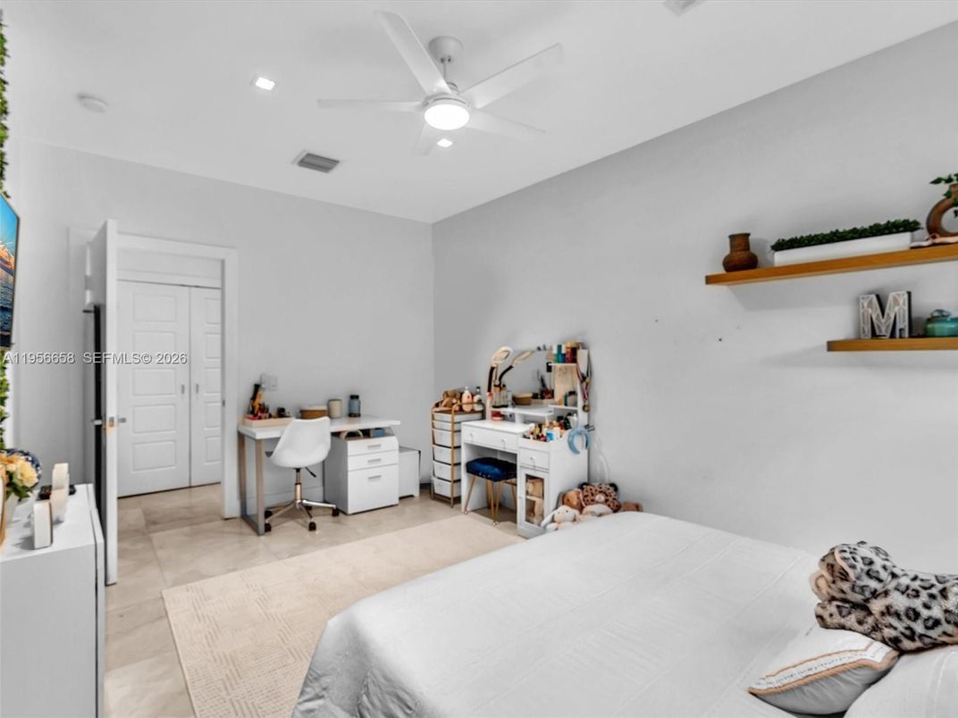 Bedroom, Home Office, Interior, Recessed Lighting