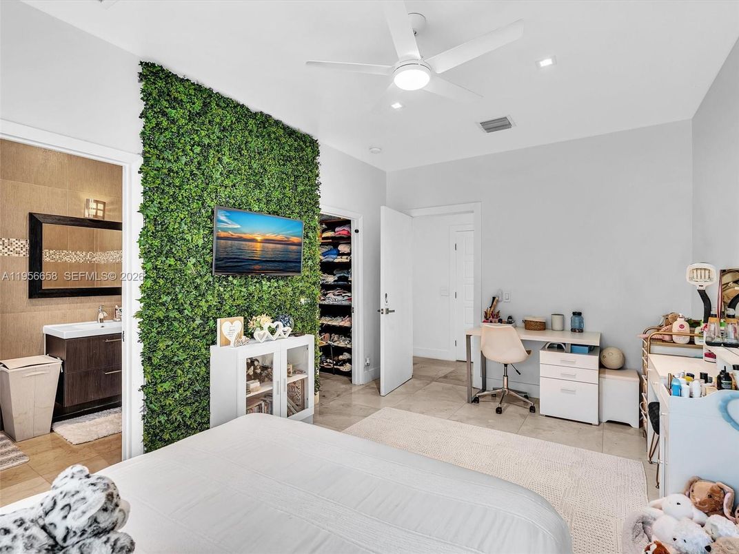 Bedroom, Home Office, Interior, Recessed Lighting