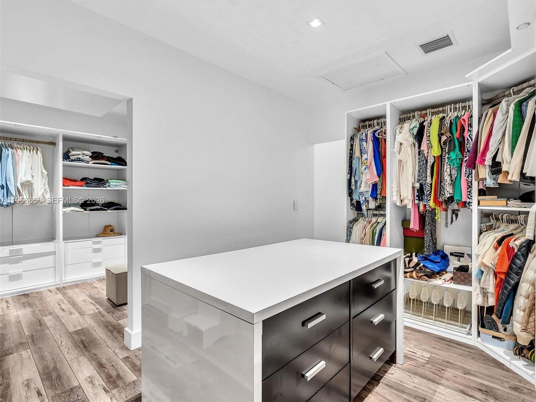 Interior, Recessed Lighting, Walk-in Closets, Wood Texture Flooring