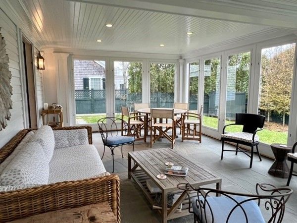 Dining room, Interior, Living room, Recessed Lighting, Sun Room