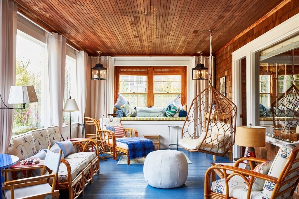 Interior, Pendant Lights, Wooden Ceilings, Wood Texture Flooring