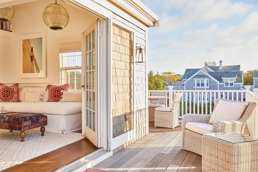 Exterior, Wood Texture Flooring