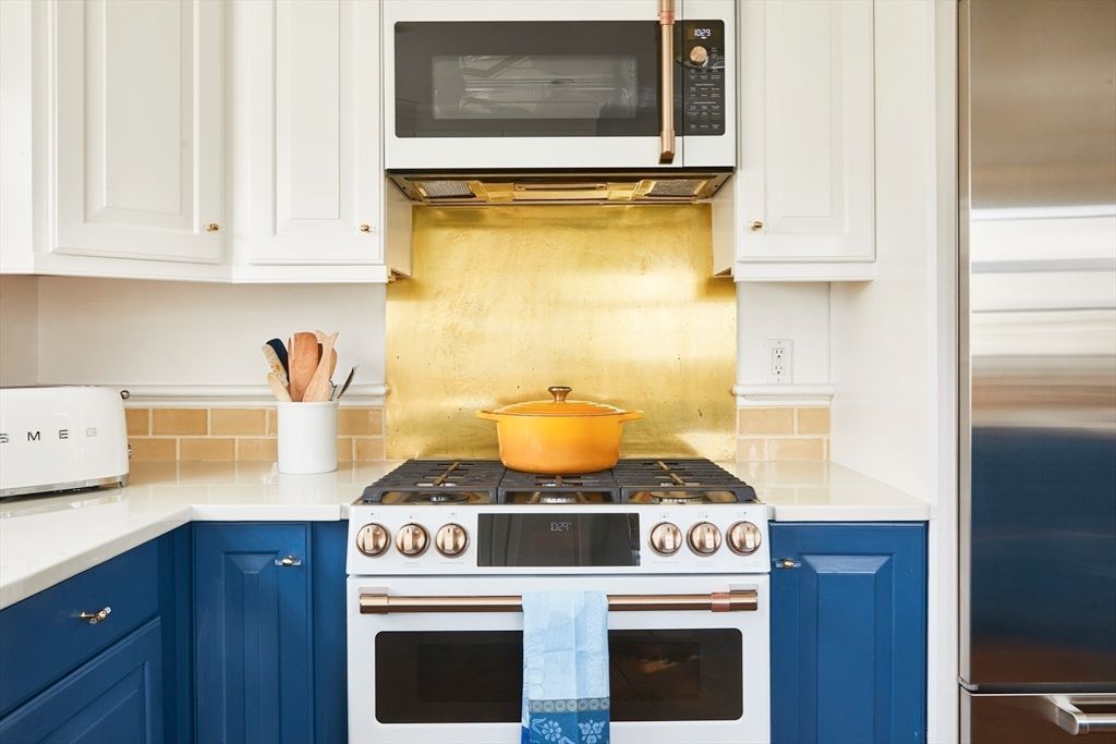 Interior, Kitchen, Stainless Steel Appliances