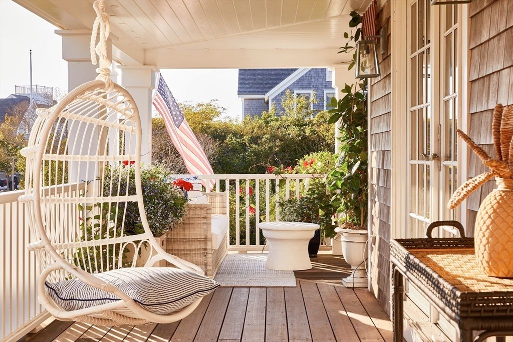 Exterior, Wood Texture Flooring
