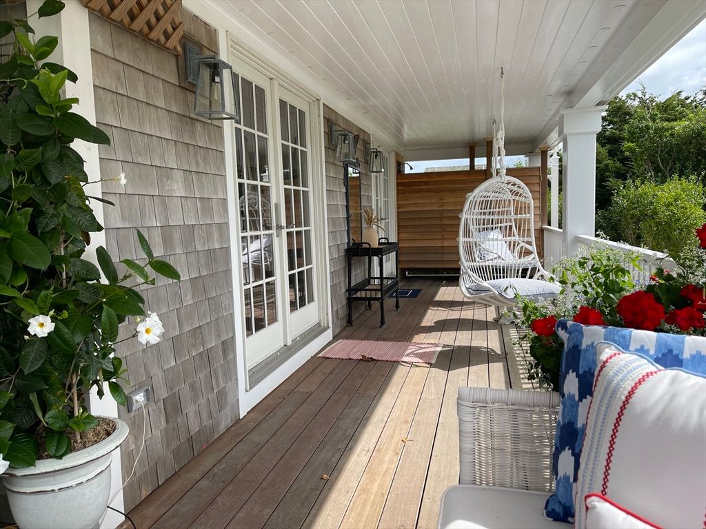 Exterior, Wood Texture Flooring