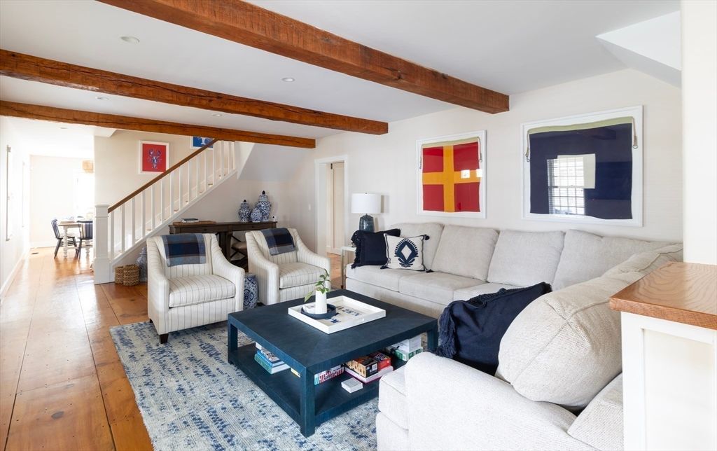 Interior, Living room, Recessed Lighting, Wooden Beams, Wood Texture Flooring