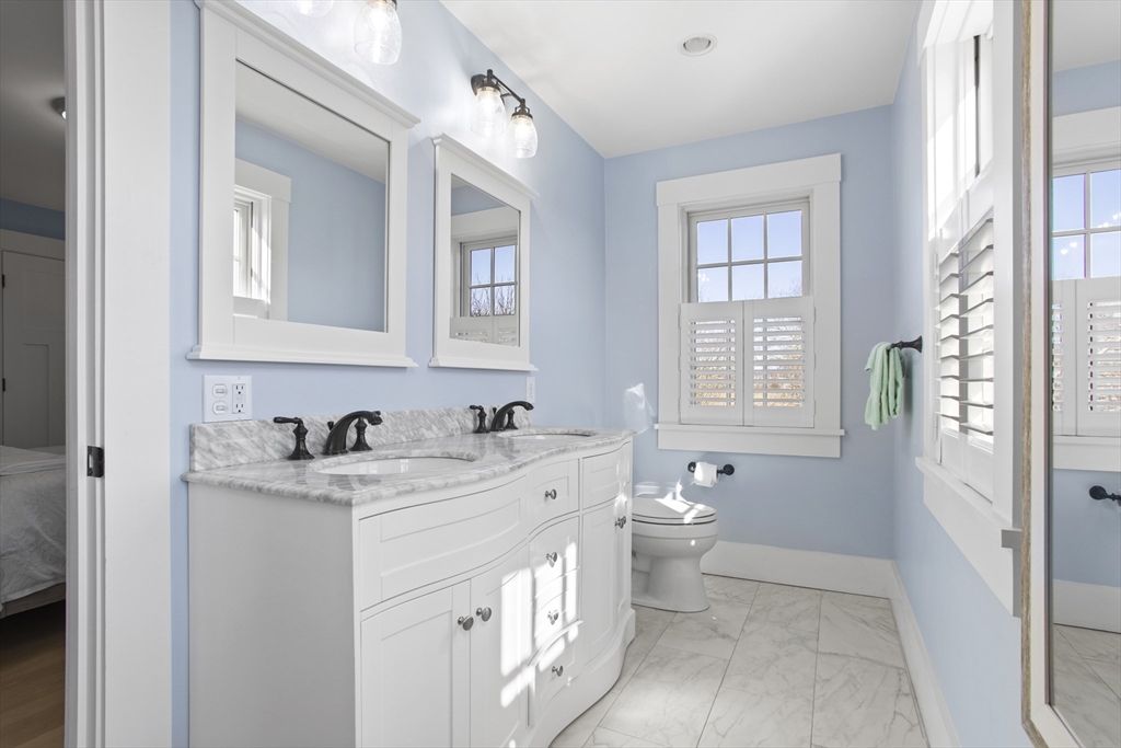 Bathroom, Dual Sink Vanities, Interior, Marble