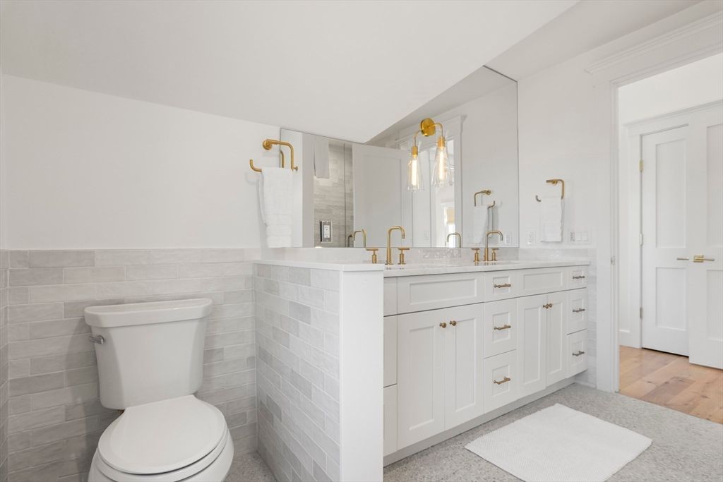 Bathroom, Dual Sink Vanities, Interior, Wood Texture Flooring