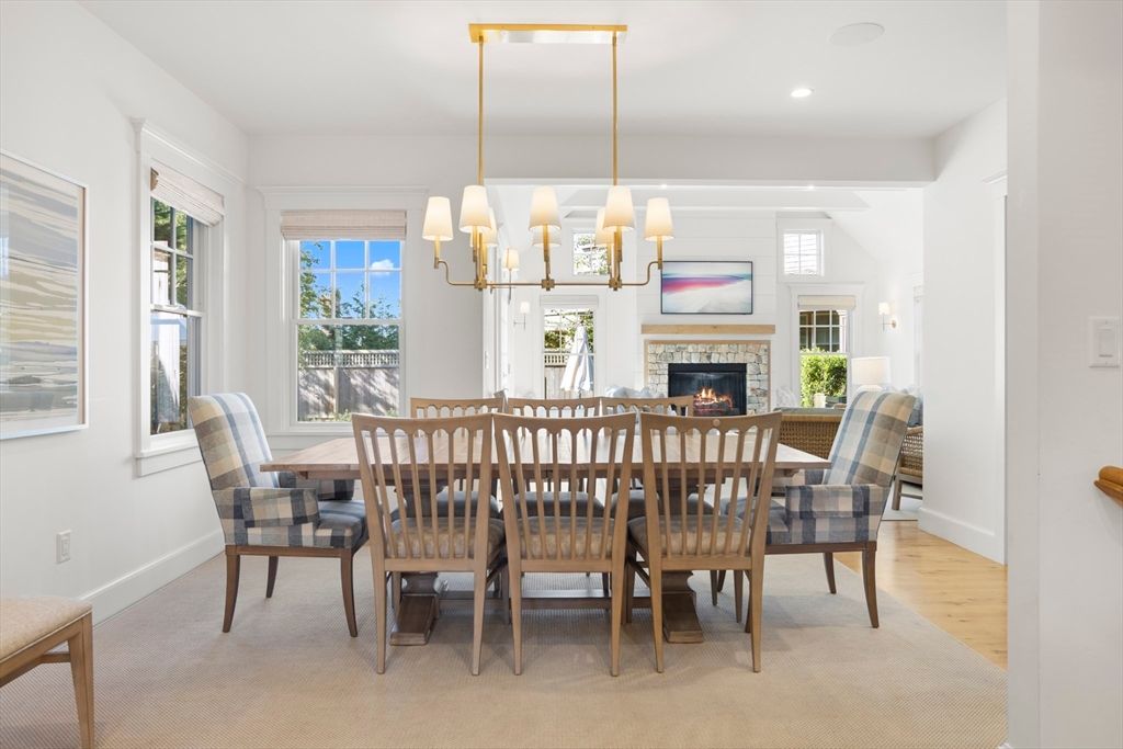 Dining room, Fireplace, Interior, Pendant Lights, Recessed Lighting, Wood Texture Flooring