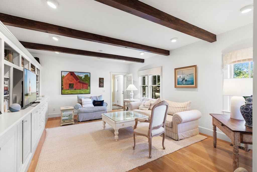 Interior, Living room, Recessed Lighting, Wooden Beams, Wood Texture Flooring