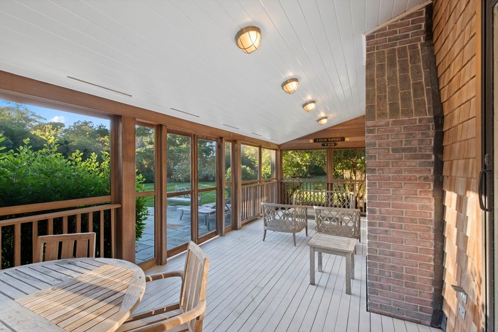 Interior, Stone Walls, Sun Room, Wood Texture Flooring