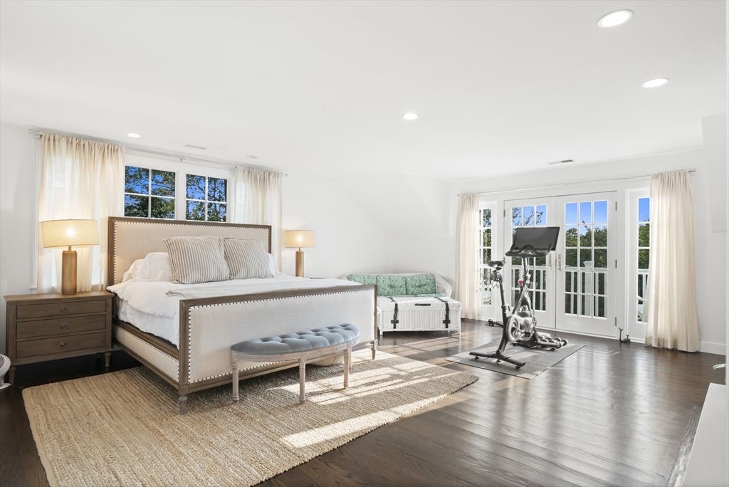 Bedroom, Fitness Equipment, Interior, Recessed Lighting, Wood Texture Flooring