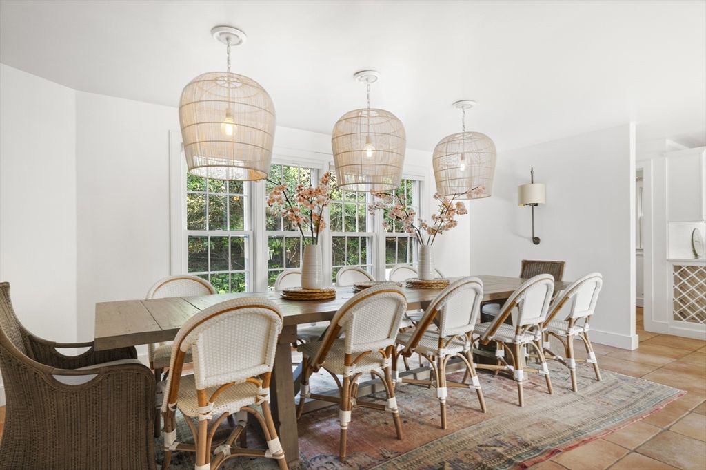Chandelier, Dining room, Interior