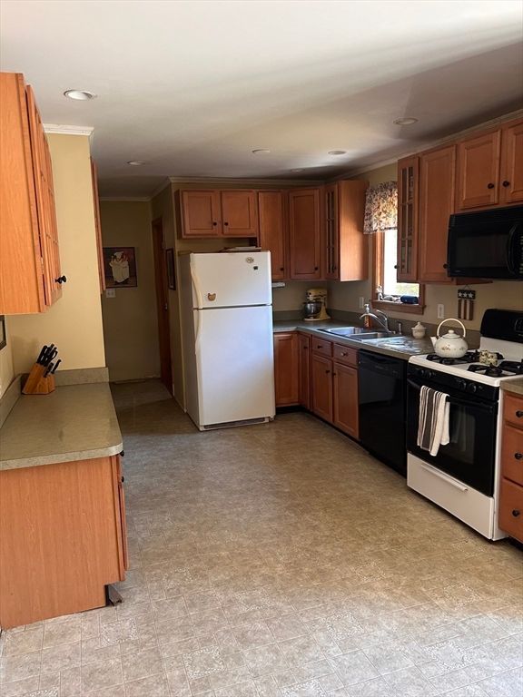 Interior, Kitchen, Recessed Lighting