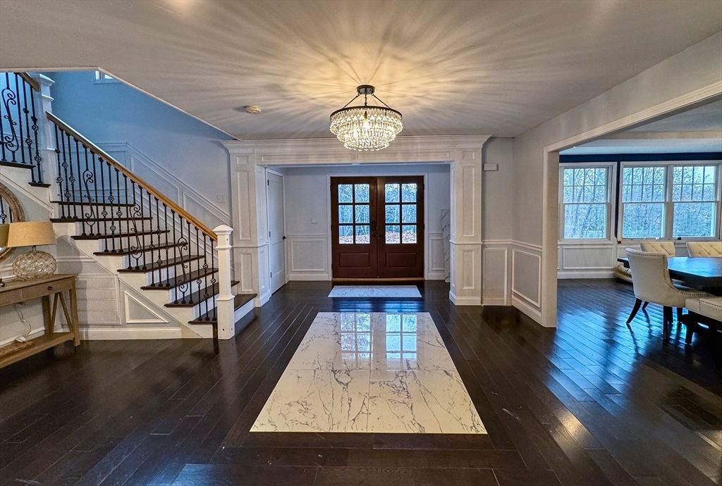Chandelier, Dining room, Interior, Marble, Wood Texture Flooring
