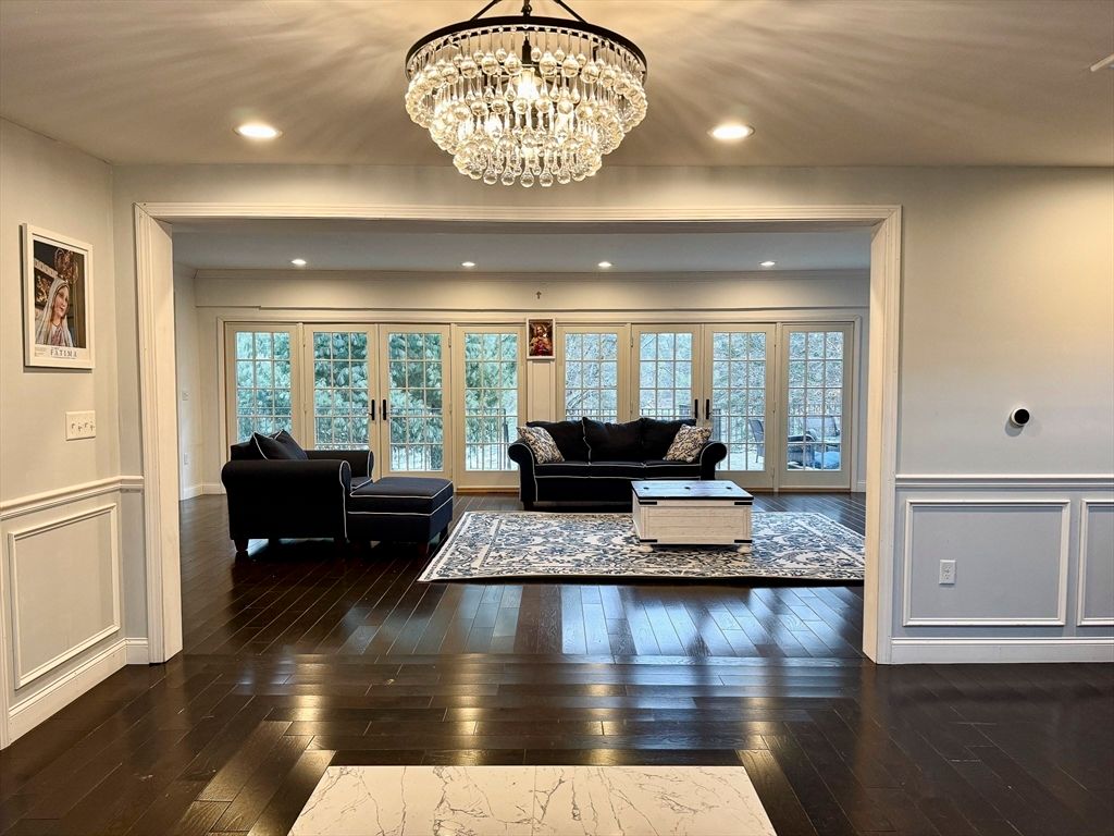 Chandelier, Interior, Living room, Recessed Lighting, Wood Texture Flooring