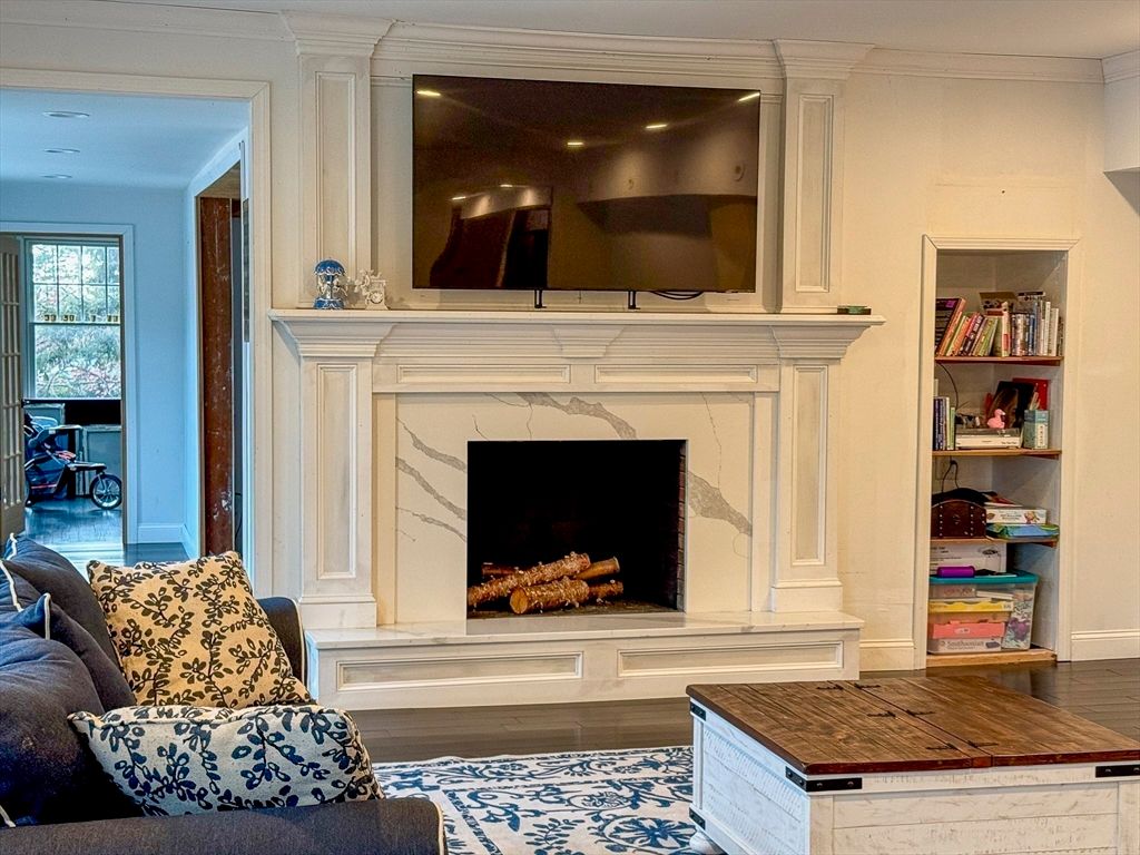 Fireplace, Interior, Recessed Lighting, Wood Texture Flooring