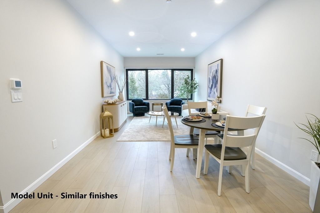 Dining room, Interior, Living room, Recessed Lighting, Wood Texture Flooring