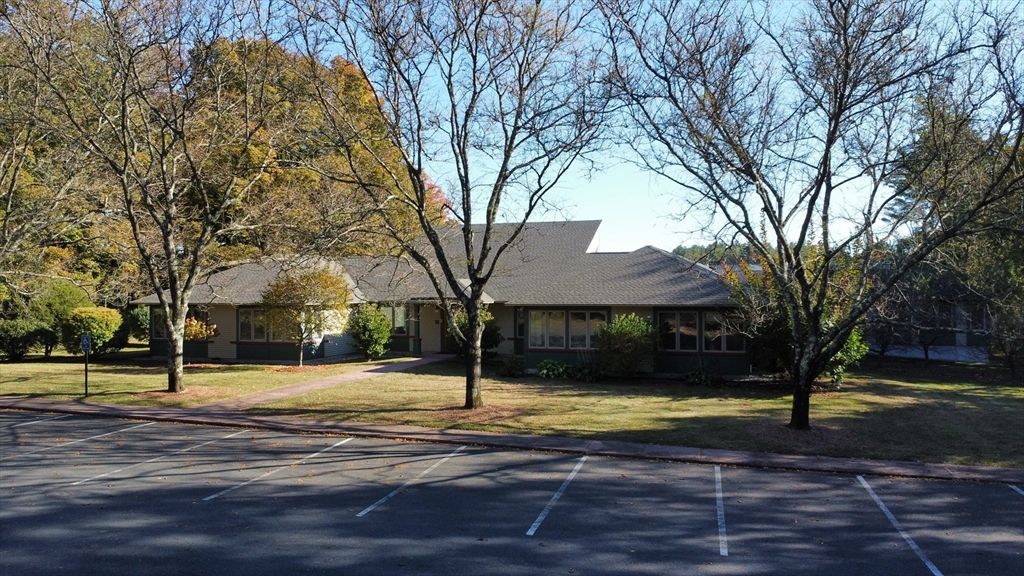 Exterior, Facade, Cape Cod