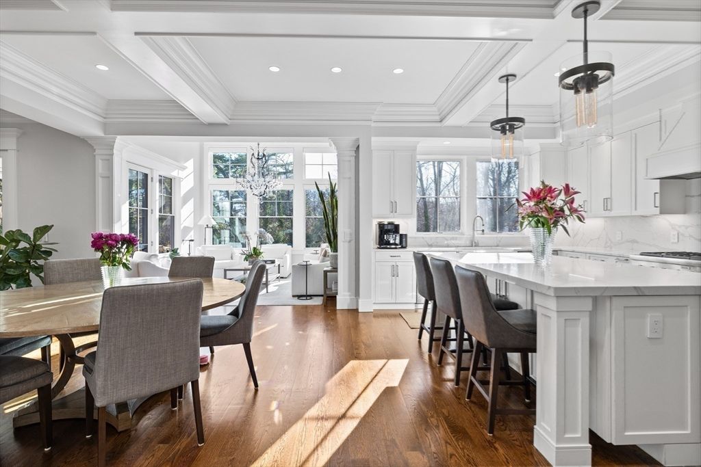 Dining room, Interior, Kitchen, Pendant Lights, Recessed Lighting, Wood Texture Flooring