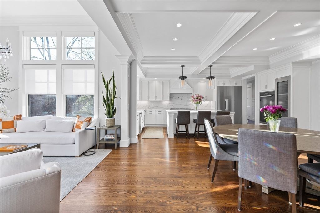 Dining room, Interior, Kitchen, Living room, Pendant Lights, Recessed Lighting, Stainless Steel Appliances, Wood Texture Flooring