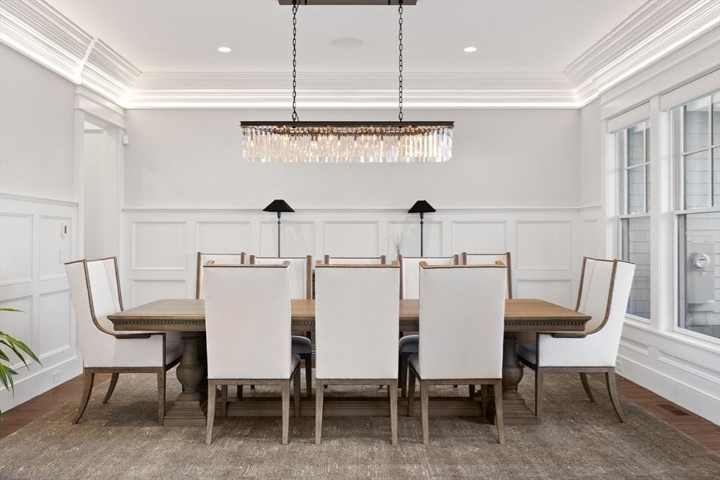 Chandelier, Dining room, Interior, Pendant Lights, Recessed Lighting, Wood Texture Flooring