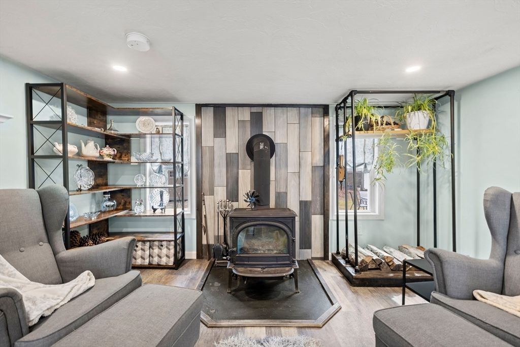 Fireplace, Interior, Recessed Lighting, Wood Texture Flooring